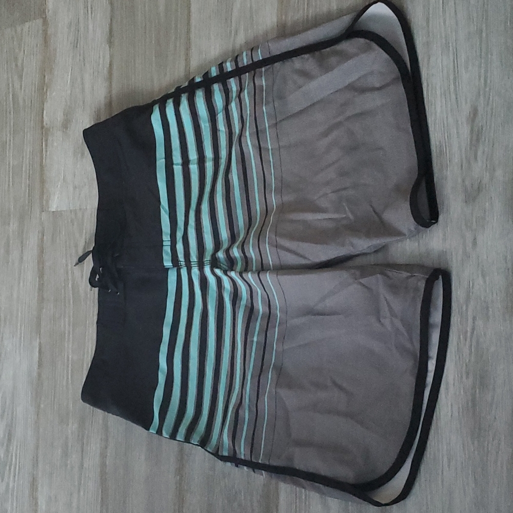 Mossimo supply Co swimming shorts size 32